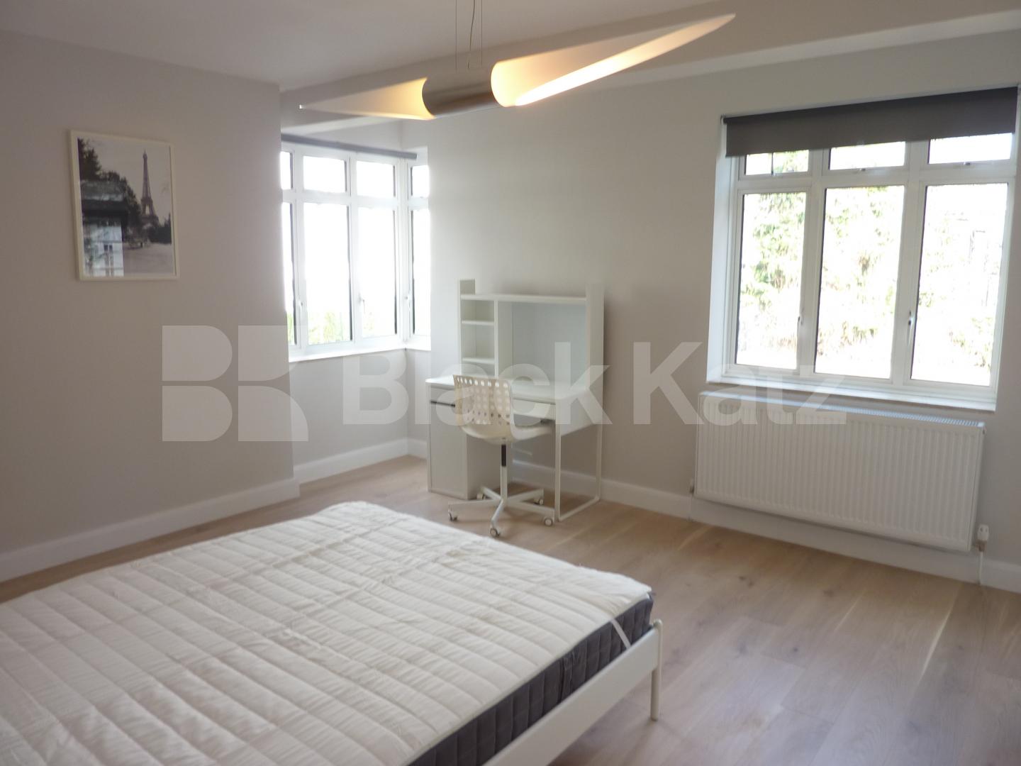 			 NEWLY REFURBISHED 3 BED GOOD FOR 4 SHARERS & AVAIL NOW!, 4 Bedroom, 1 bath, 1 reception Flat			 Hurdwick Place, CAMDEN/MORNINGTON CRESCENT